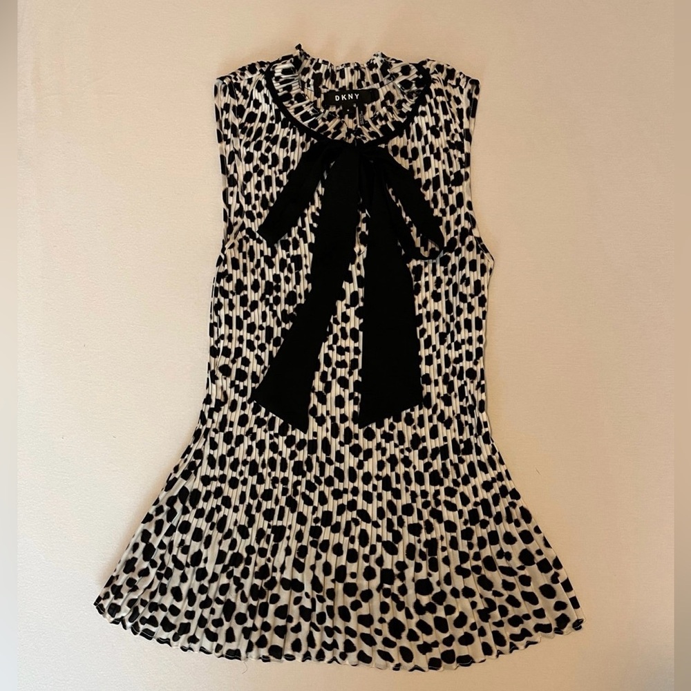 DKNY pleated sleeveless blouse